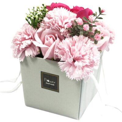 BOUQUET DI ROSA E GAROFANI DI SAPONE